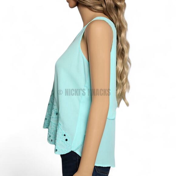 Gianni Bini Aqua Embroidered Eyelet Tank Top XS Turquoise Scallop Hem Blouse - Picture 5 of 12